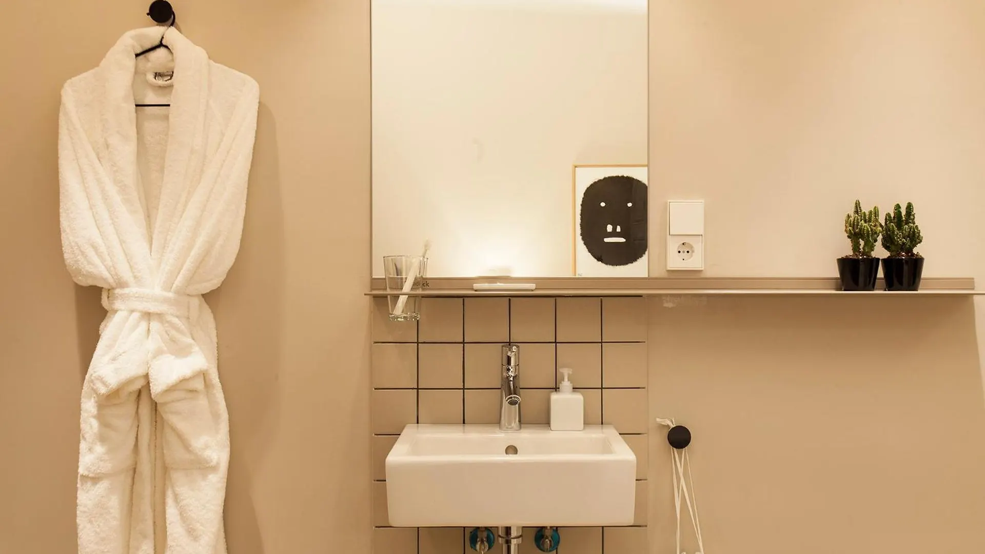 Destinationbcn - Universitat Rooms Barcelona Spain