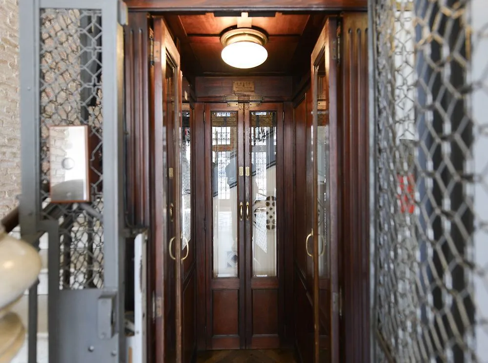 Destinationbcn - Universitat Rooms Barcelona Spain