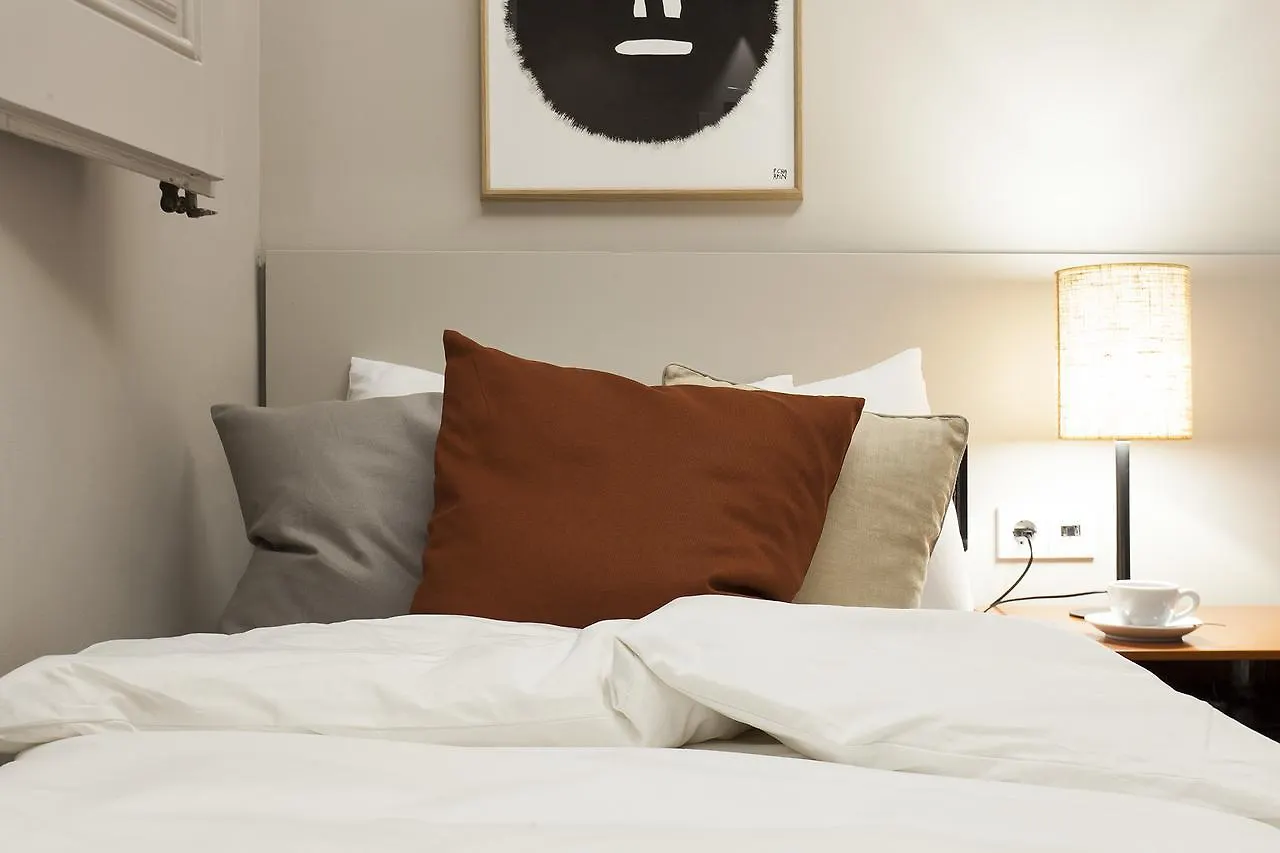 Destinationbcn - Universitat Rooms Barcelona 0*,  Spain