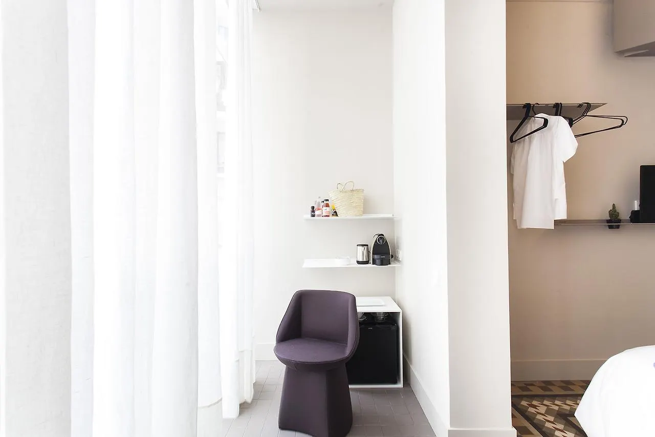 Hotel Destinationbcn - Universitat Rooms Barcelona Spain